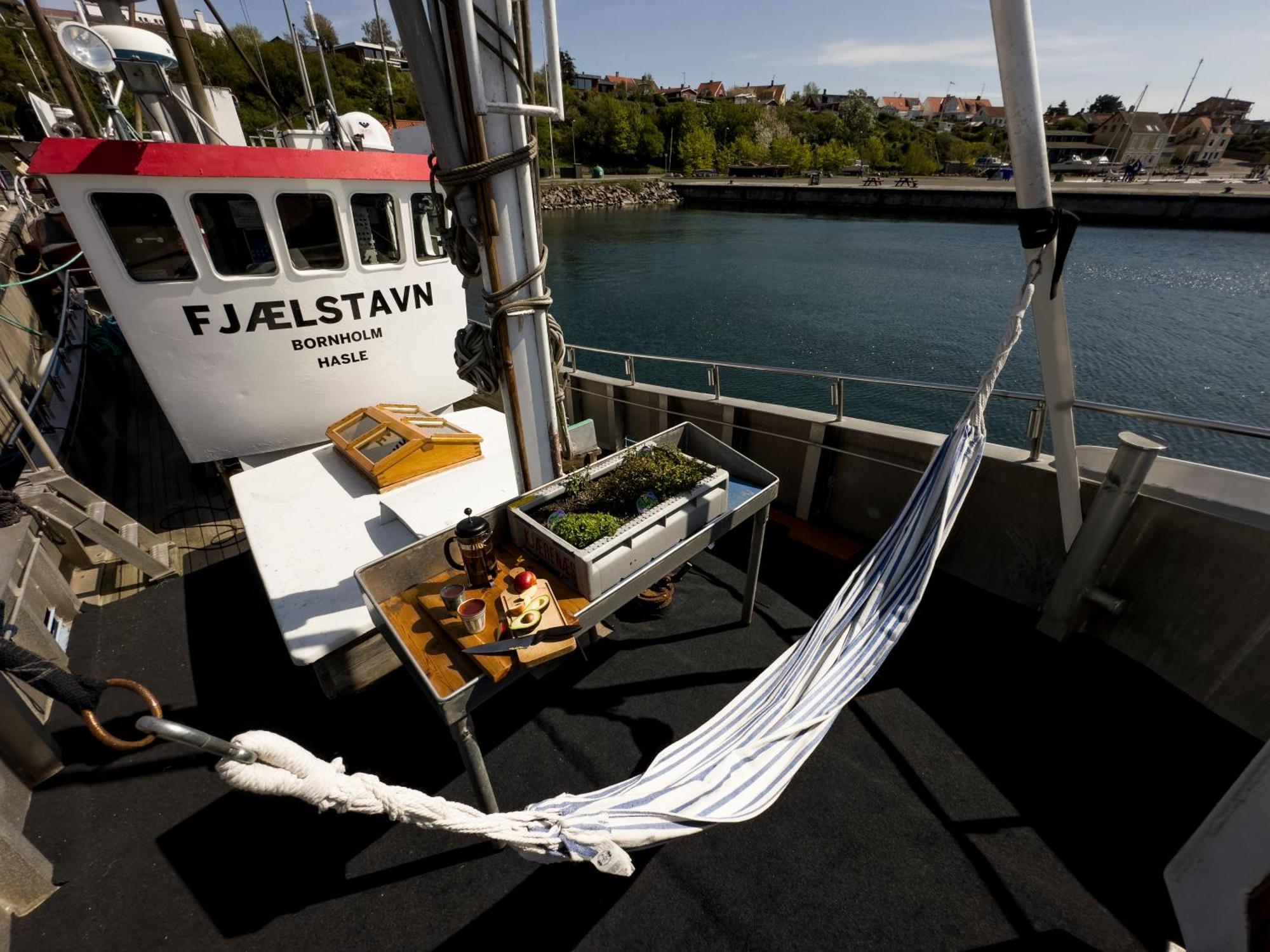 Varra Water - Unique Boat Accomodation - Bornholm - Fjaelstavn Neksø エクステリア 写真