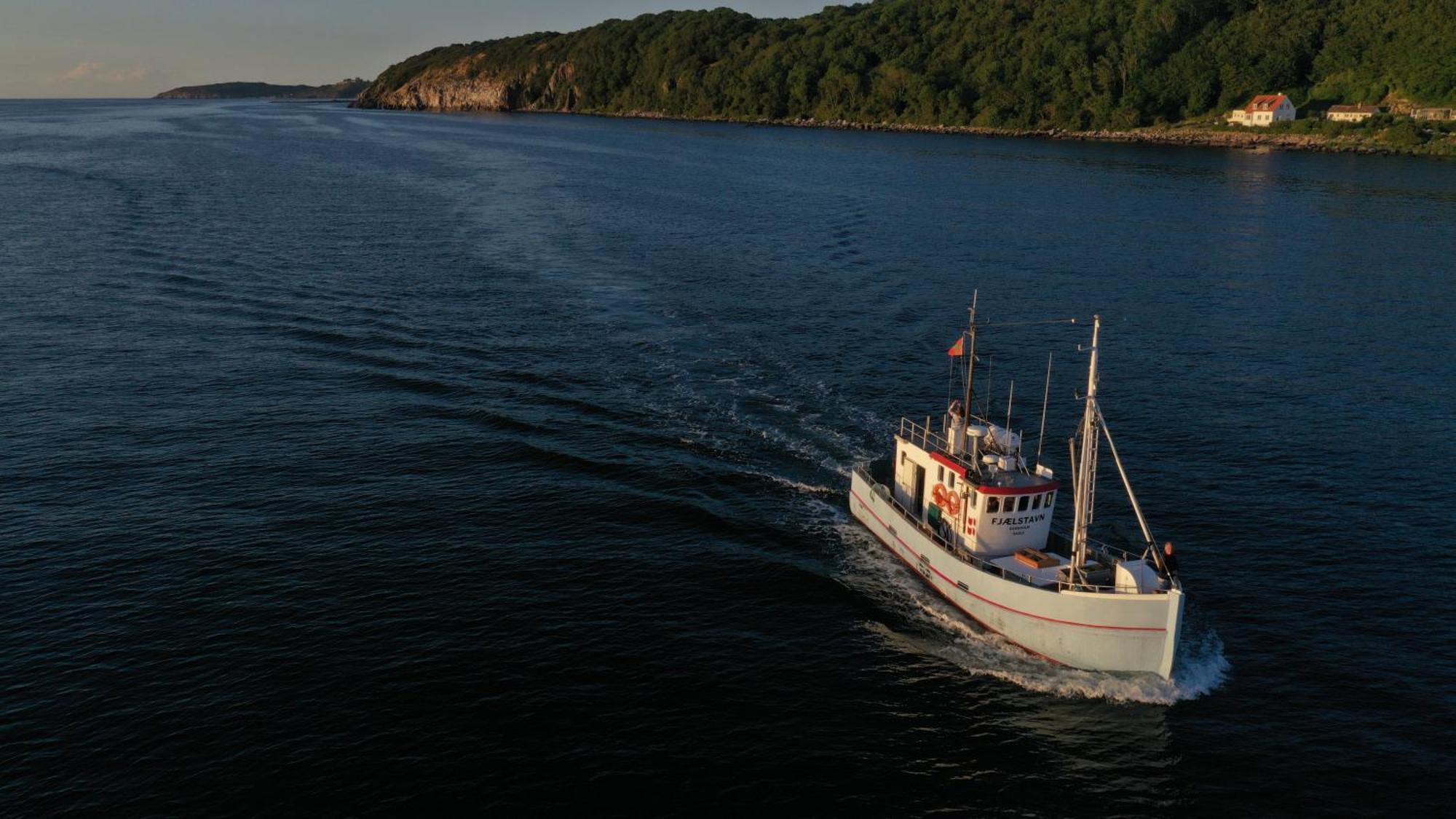 Varra Water - Unique Boat Accomodation - Bornholm - Fjaelstavn Neksø エクステリア 写真